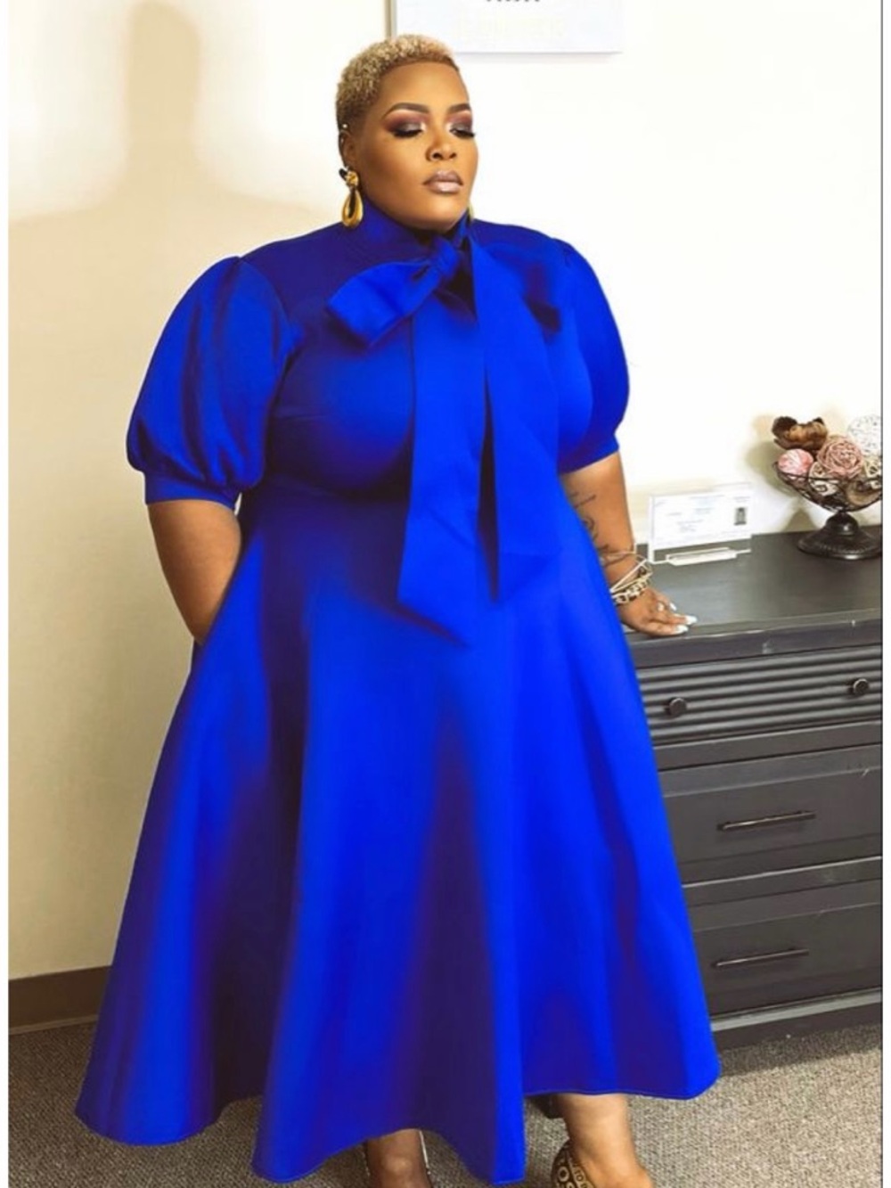 Women's Cobalt Blue Short-Sleeve Midi Dress